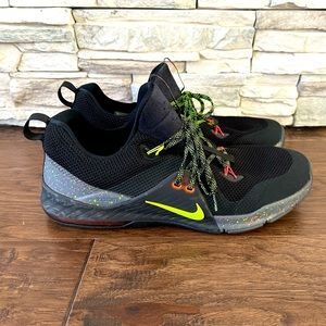 Nike Zoom cross trainer shoes. Men’s 14. Great condition.